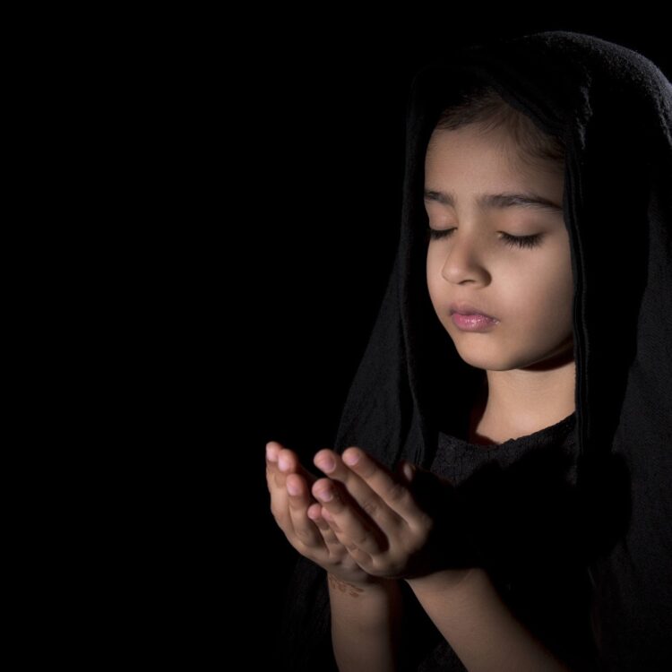 Why Memorizing Duas (Supplications) is Essential for Children: Spiritual, Educational, and Psychological Benefits